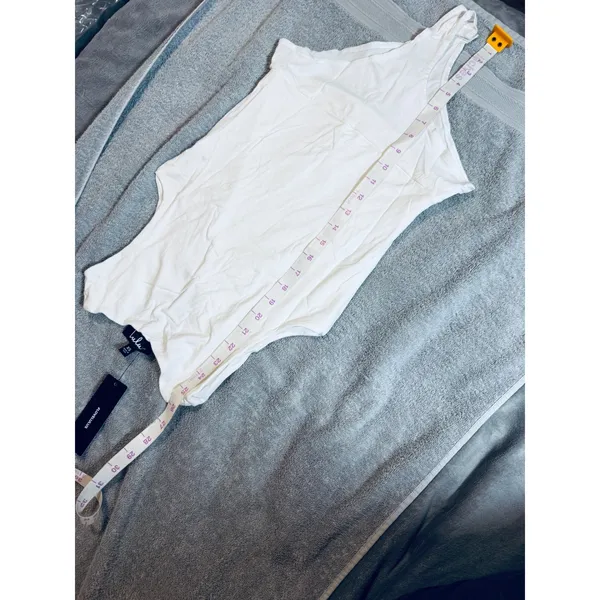 NWT Lulus‎ Size XS White Ivory Bodysuit Blouse Sleeveless Lightweight Versatile - Image 5