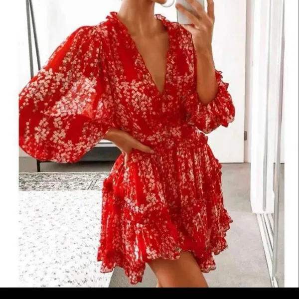 Womens Red Floral Ruffle Aline Swing Open Back Dress sz medium - Image 2