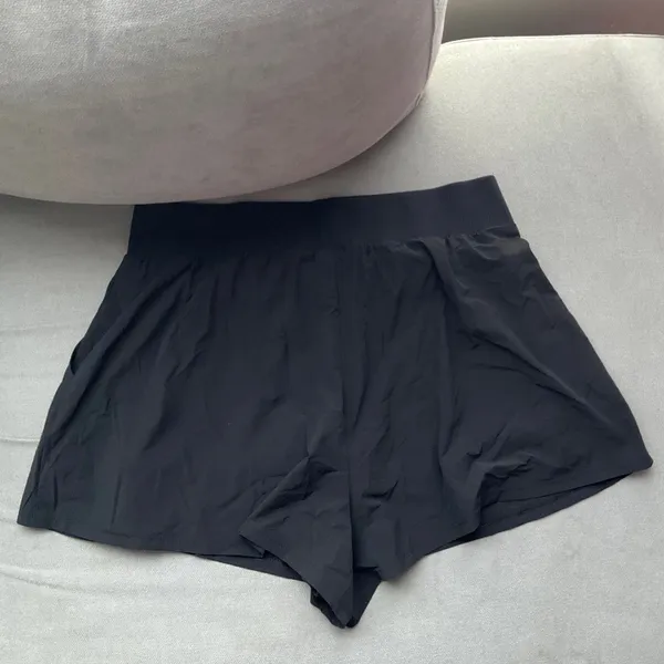 Alo Yoga Breezy Short Black M - Image 5