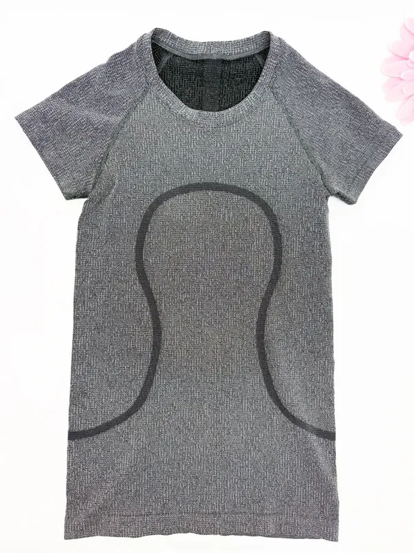 Lululemon Swiftly 2.0 Short Sleeve Top Hip Length Sparkle Silver Metallic Lurex - Image 2