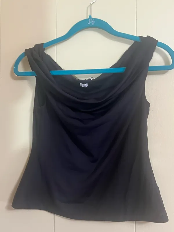 Aritzia Black Stretch Top Size L - Image 2
