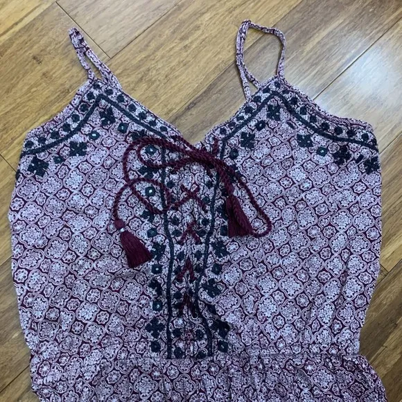 American Eagle Romper Womens XS Red Boho Print‎ Lace Up Tassel Detail Summer - Image 2