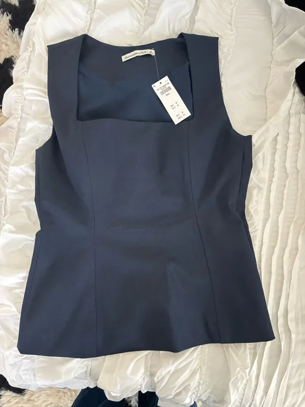 Abercrombie Navy Top - Image 4