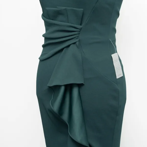 Betsy and Adam‎ Christine Scuba Crepe Ruffled Bow Gown - Image 10