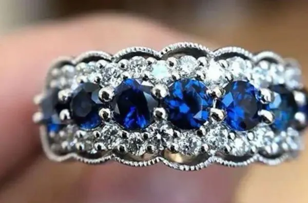 Stunning Stainless Steel Silver Statement Band Size 7 - Image 2