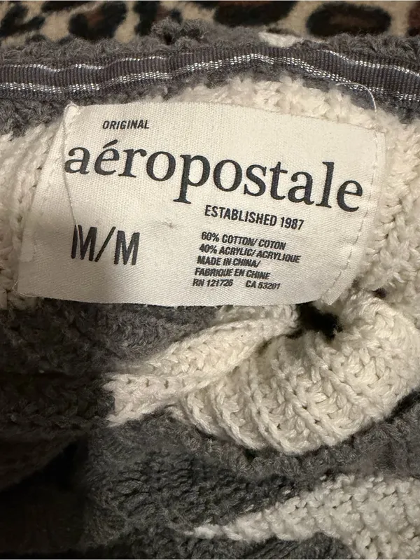2000s vintage style 2011 aeropostale gray and white striped hooded knit cardigan - Image 13