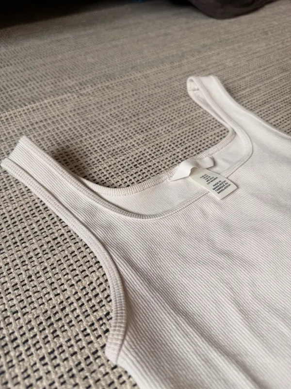 H&M Cropped Tank Top - Image 5