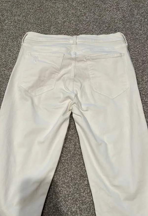 Gap Slim Straight White Jeans - Image 5