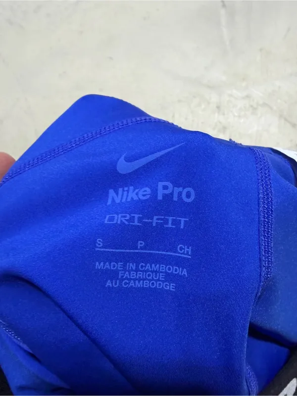 Nike Pro Women's Performance Shorts small - Image 6