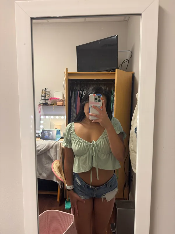 Light green crop top - Image 3