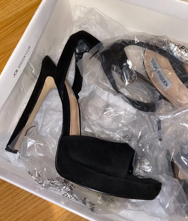 Steve Madden Black Platform Heels - Image 5