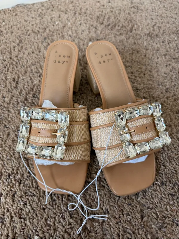 A New Day Rhinestone Buckle Block Heel 6.5 Slide Sandals Beige Women’s - Image 4