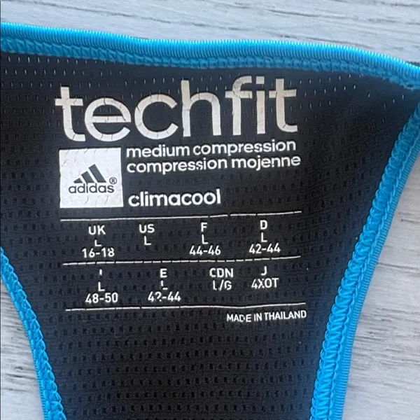 Adidas TECHFIT Black Size Large Sports Bra - Image 4
