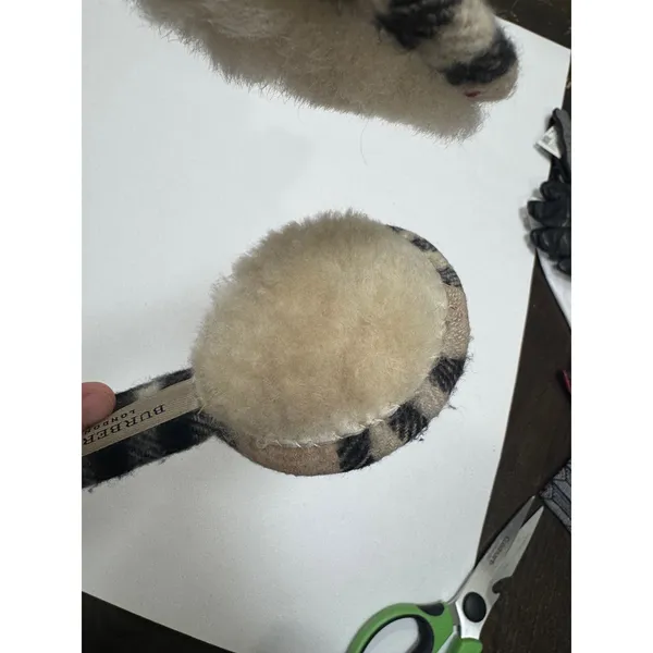 Burberry London Nova Check Cashmere Earmuffs Beige Black One Size - Image 5