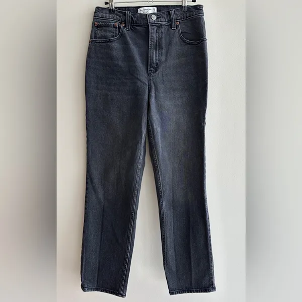 Abercrombie & Fitch The ‘90s Straight Ultra High Rise Black Jeans, 28/6 Short - Image 3