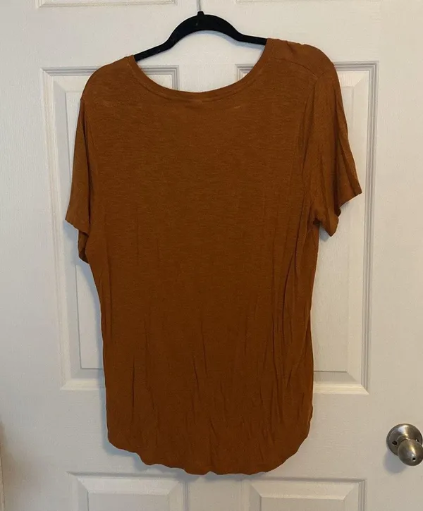 V Neck Tshirt - Image 2