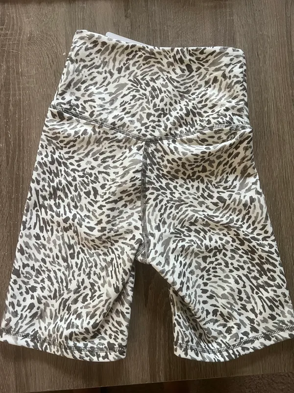 Balance Collection Biker shorts - Image 3
