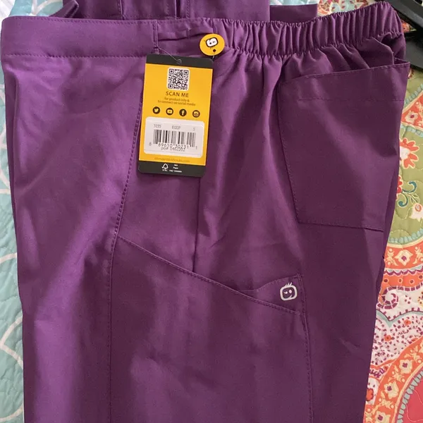 Wonder Wink Women's Flat Front Cargo Pants scrubs eggplant modern fit Small Tall - Image 7