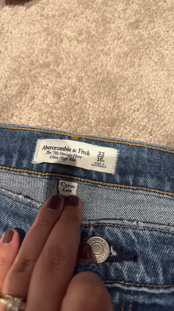 Abercrombie & Fitch Ultra High Rise Jeans - Image 3