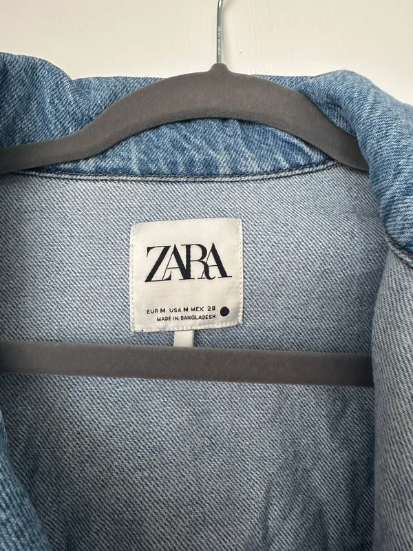 ZARA Cropped Jean Jacket - Image 3