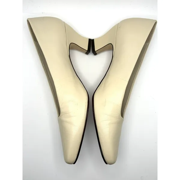 Vintage Enzo Angiolini Ivory Leather Square Toe Pumps Low Heel 90s Y2K Size 71/2 - Image 4