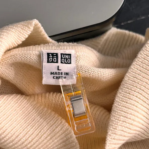 Uniqlo Wool Turtleneck Sweater Yellow‎ Large - Image 9