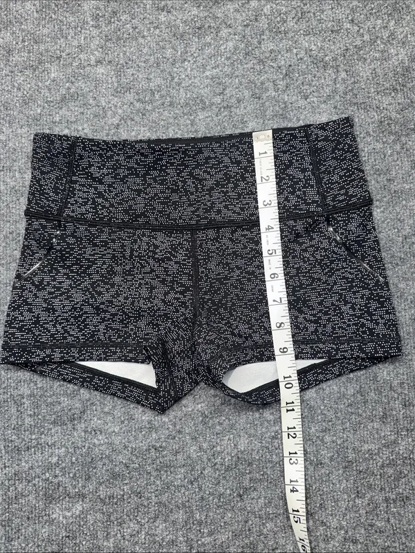 lululemon athletica Quick Pace Short (2.5") - Image 5