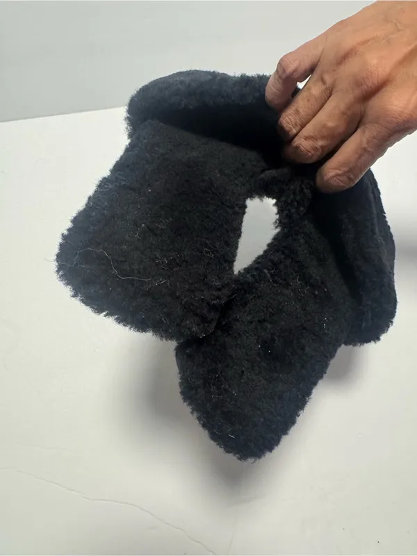 Raye Fuzzy Sandals Size 7.5 Revolve - Image 3