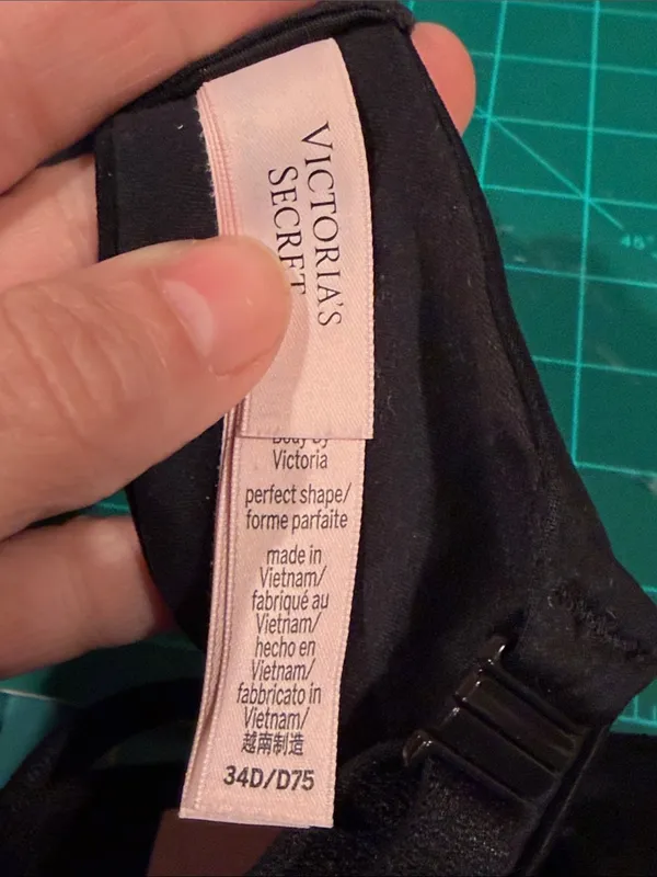 Victoria's Secret Black Push-Up Bra 34D - Image 3