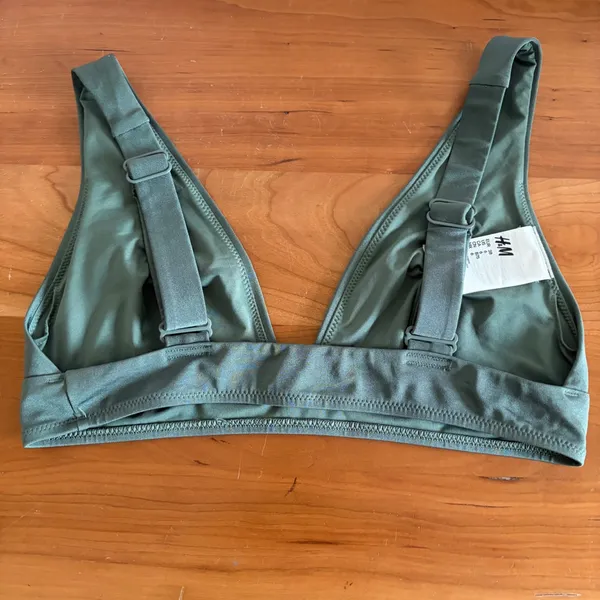 HM Sage Green Triangle Bikini Top Adjustable Straps Size 6 P/N 0967097‎ 5 - Image 3