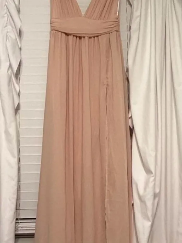 Elegant Blush V-Neck Maxi Dress with Side Slit - Image 2