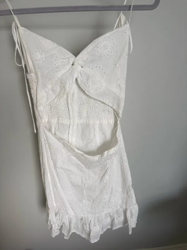 White eyelet lace mini dress with cut-out design - Image 3
