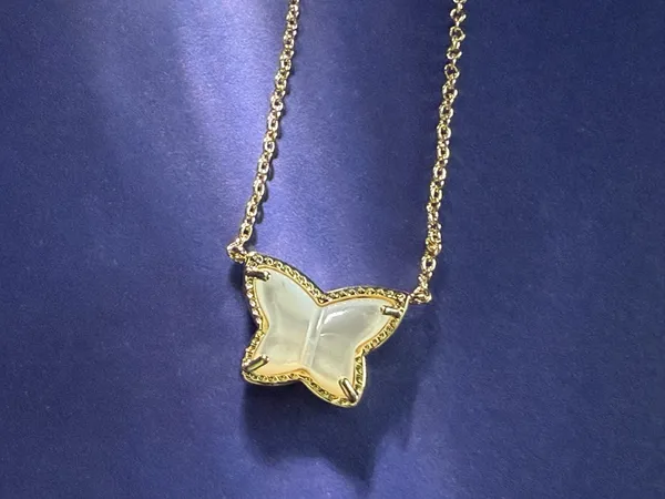 Kendra Scott Necklace Elisa Gold Pendant - Image 6