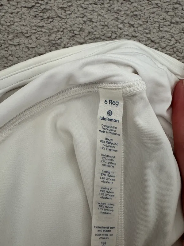 Lululemon White Pattern Tennis Grey Pleated Skirt - Image 4