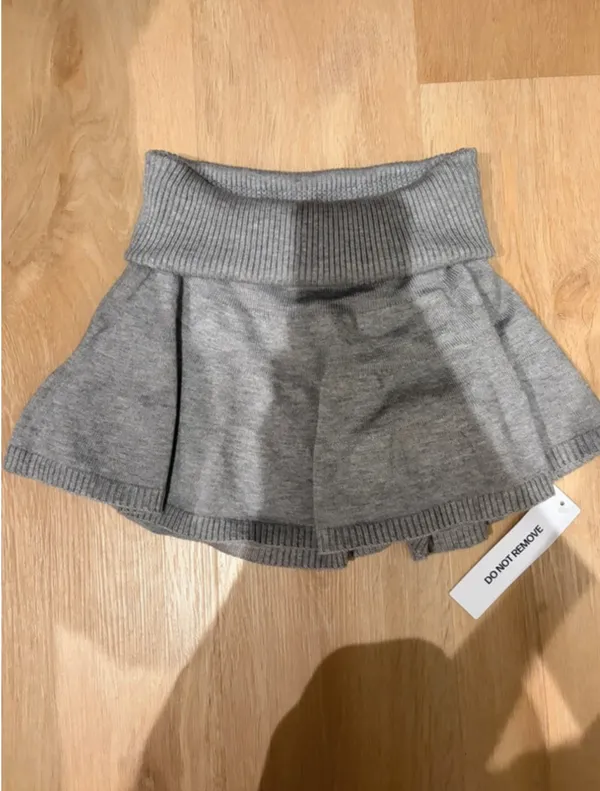 Brand new Princess Polly knit mini skirt Xs/S grey with tags - Image 3