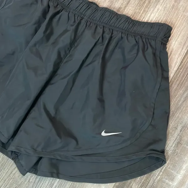 Nike Dri-FIT Black Tempo Shorts Size medium - Image 2
