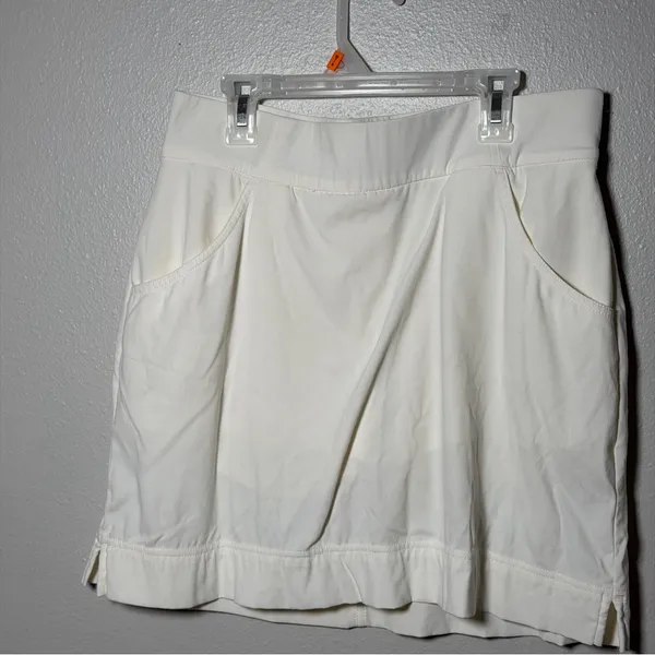 Columbia Women Omni-Shield Advanced Repellency Training White Skort size M‎ - Image 2