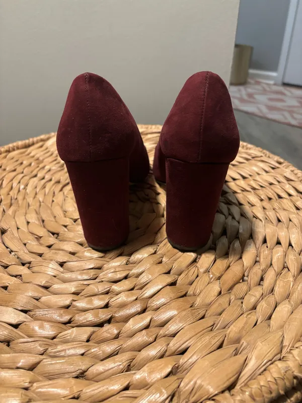 Nine West Pumps Suede - Image 4