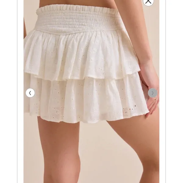 Altar'd State Women's Carrie Tiered‎ Mini Skirt White Sz L - Image 4