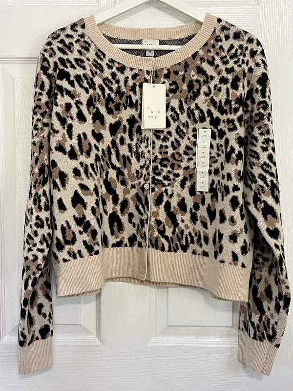 A New Day Leopard Print Cardigan Cropped Chic Minimalist Neutral Classic Sweater M - Image 2