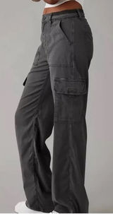 American Eagle Cargo Pants Photo 0