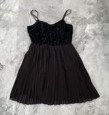 NWT En Creme Black Pleated Velour Chiffon Dress‎ Size Small S Photo 0