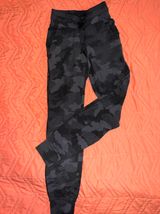 Joggers Photo 0