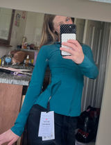 Lululemon jacket, dark green size 0! Photo 0