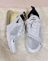 Women’s Nike Air 270 Photo 0
