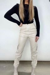 VICI NWOT Lane 201 cream joggers Photo 0