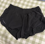 Lululemon Hotty Hot Shorts 2.5" Photo 0