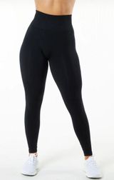 Amplify Leggings Photo 0