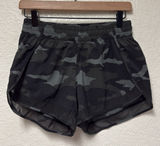 ATHLETA Printed Mesh Racer Run Short 4” Size XS Photo 0