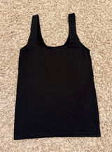 Alo Tank Yoga Top Photo 0